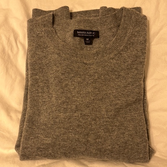 Banana Republic Sweaters - Banana Republic Wool Crew Neck Sweater